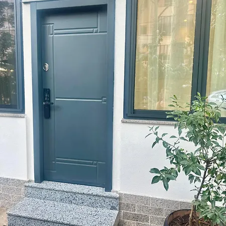 Apartment Garden Premium Mali Robit Golem (Tirana)