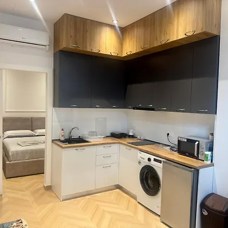 Garden Premium Mali Robit Apartment Golem (Tirana)