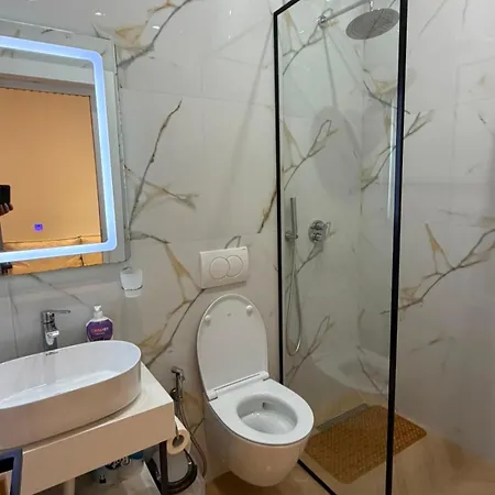 Appartamento Garden Premium Mali Robit