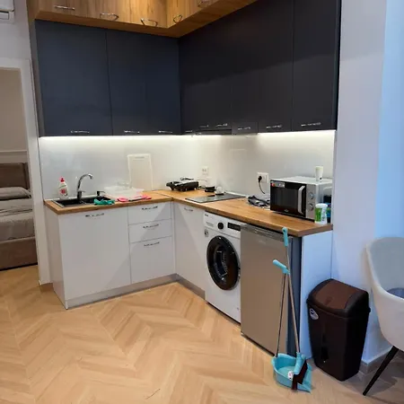 Apartment Garden Premium Mali Robit *